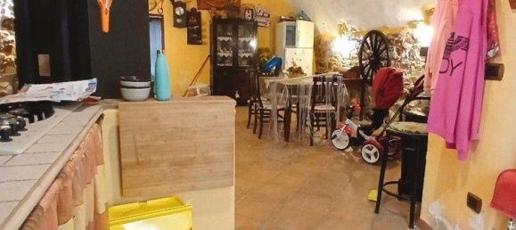 7 rooms Apartment in Rocchetta Sant'Antonio, Italy No. 264940 12