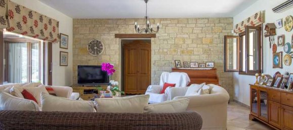 4 غرف نوم فيلا في Episkopi, Cyprus رقم 18670 10