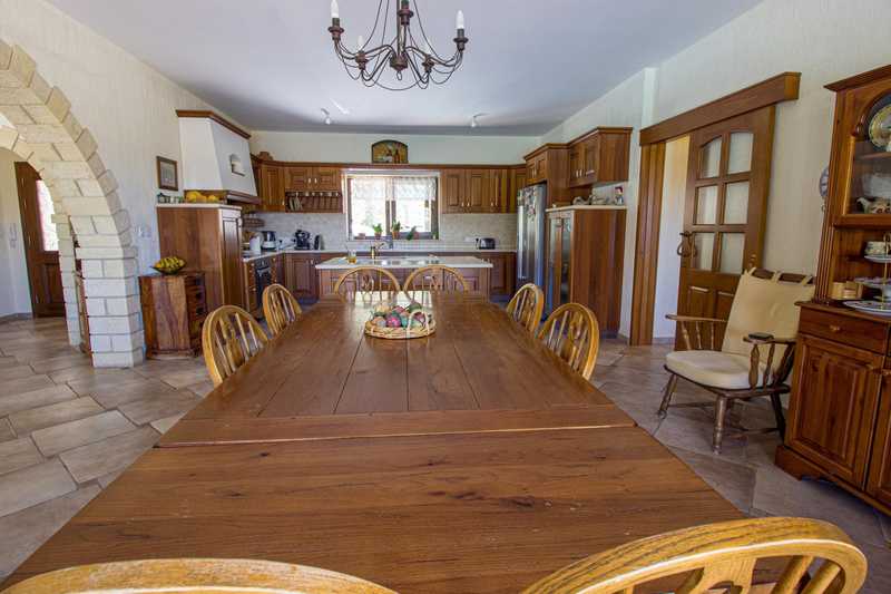 4 غرف نوم فيلا في Episkopi, Cyprus رقم 18670