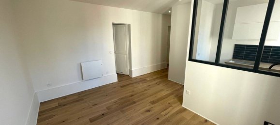 2 bedrooms Apartment in Charenton-le-Pont, France No. 328405 4