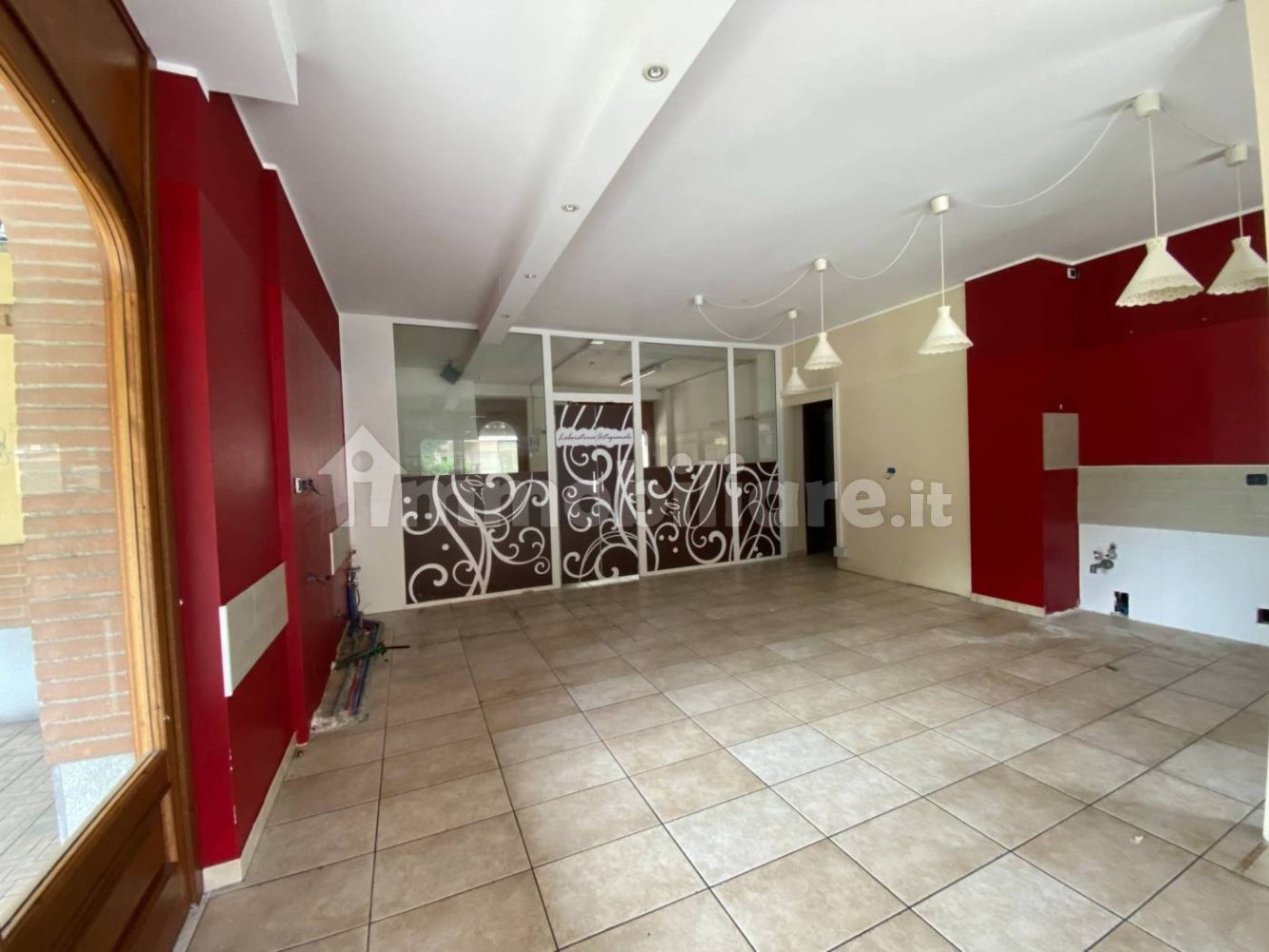 1-Zimmer Gewerbliche Immobilie in Orbassano, Italy, Nr. 169752