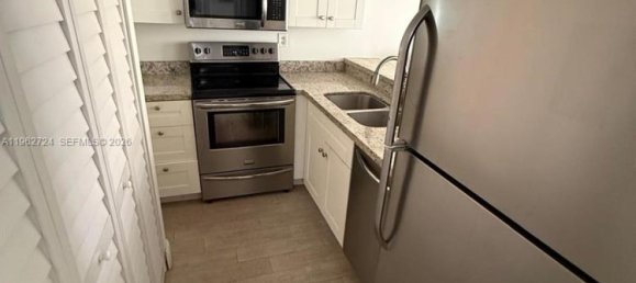 1 Schlafzimmer Gewerbliche Immobilien in Miami, USA, Nr. 615661 10
