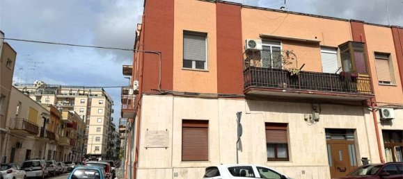 Квартира с 5 комнатами в Бриндизи, Италия № 160164 2