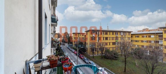 2 rooms Apartment in Monza, Italy No. 108943 8