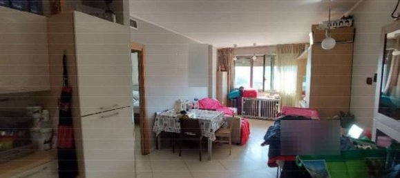 3 rooms Apartment in Siena, Italy No. 200050 2