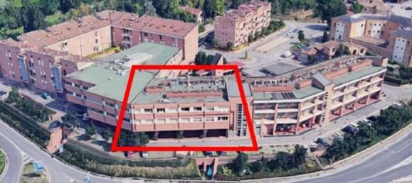 3 rooms Apartment in Siena, Italy No. 200050 26