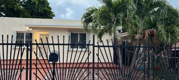 7 bedrooms Villa for sale in Miami, Miami-Dade, Florida, USA № 614724 3