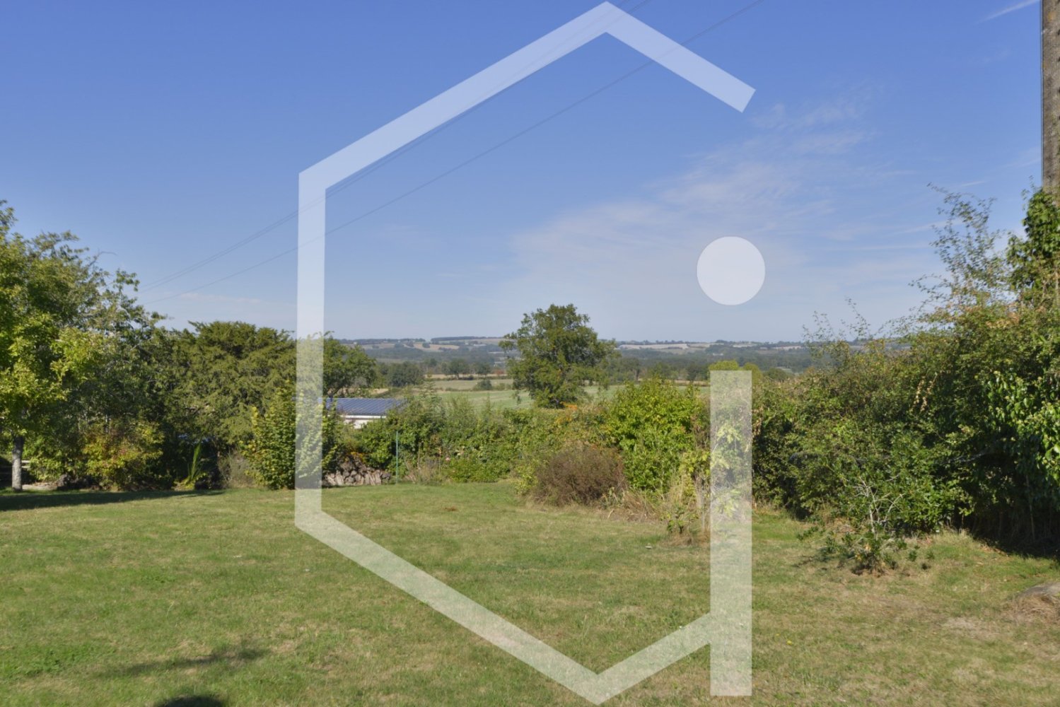 Casa de 3 dormitorios en Subligny, France No. 93318