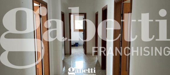 2 chambres Appartement à Canosa di Puglia, Italy No. 133613 3