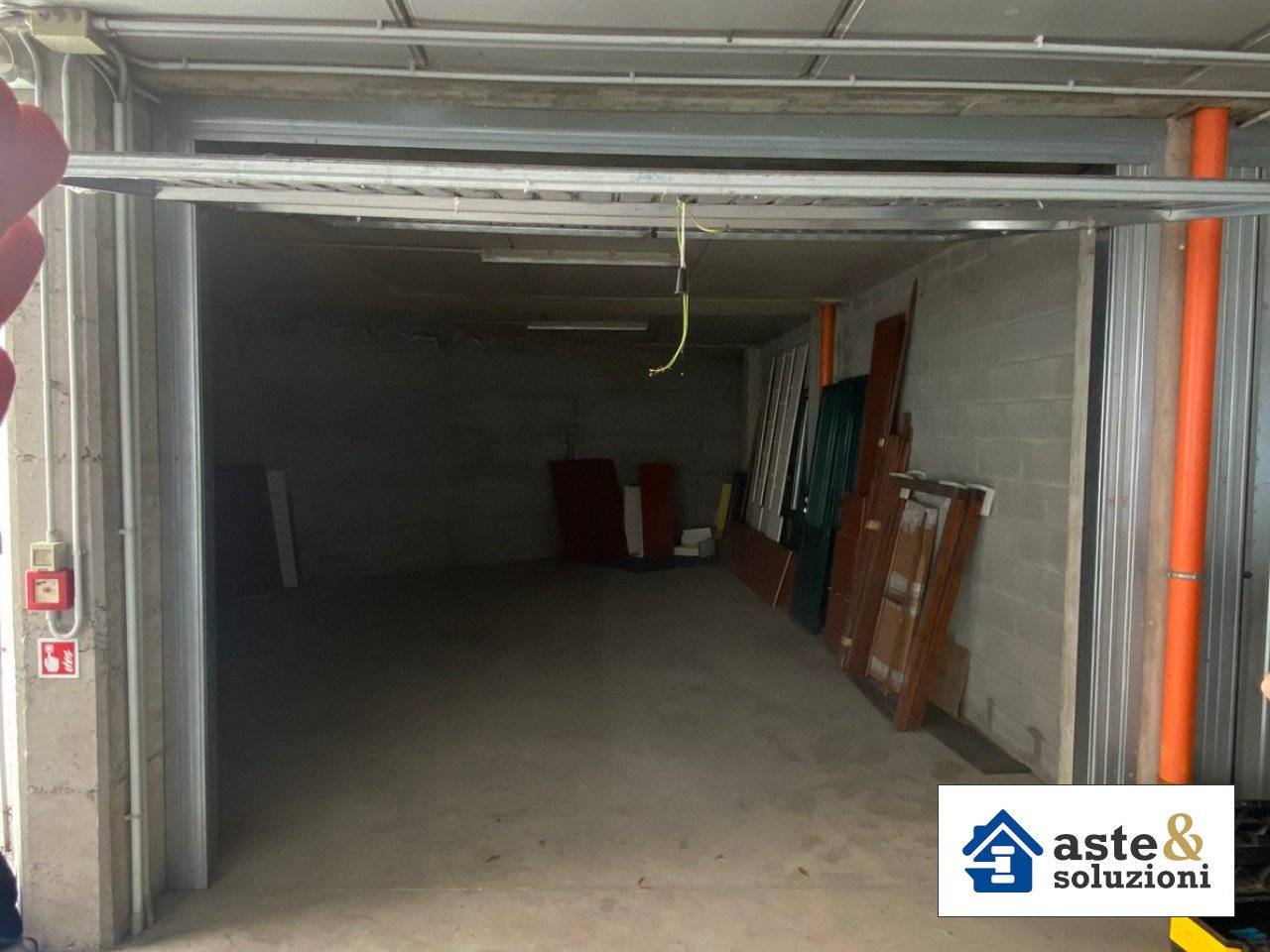 Garage à Turin, Italy 47m² No. 396918