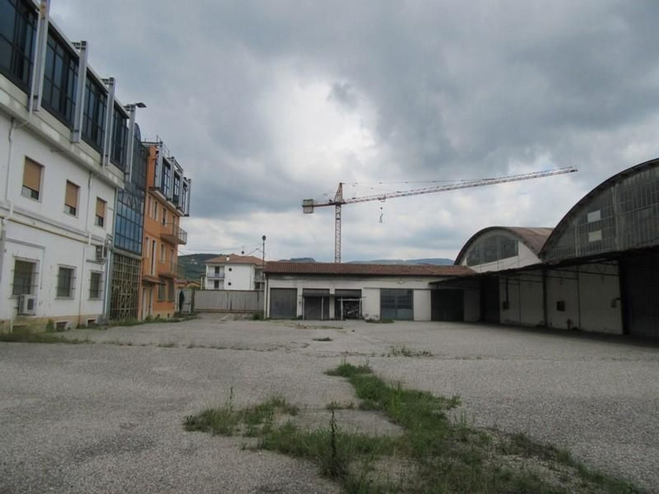 5960m² Warehouse in San Pietro in Cariano, Italy No. 137435