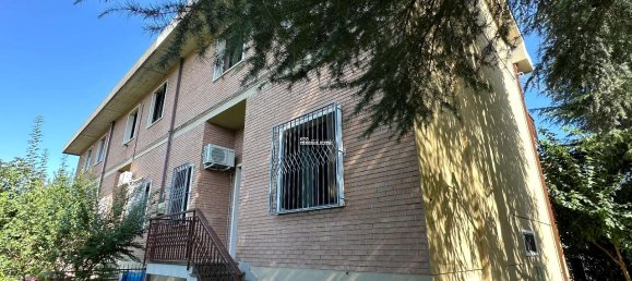 6-salle Villa à Modena, Italy No. 66070 2