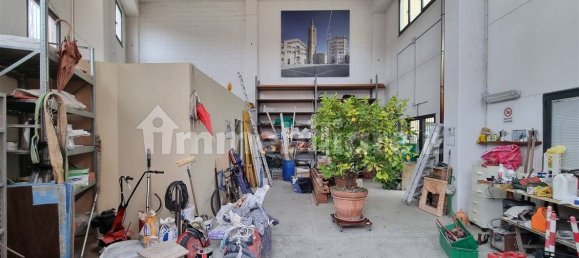 115m² Warehouse in Parma, Italy No. 226419 4