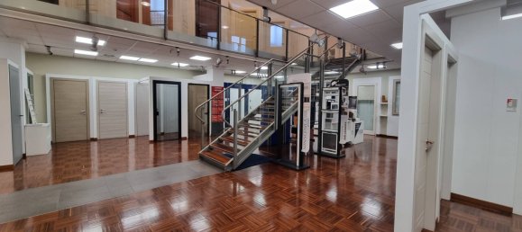 5 rooms Commercial property in Milan, Italy No. 243316 13