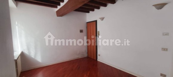 1 bedroom Apartment in Piacenza, Italy No. 136922 4