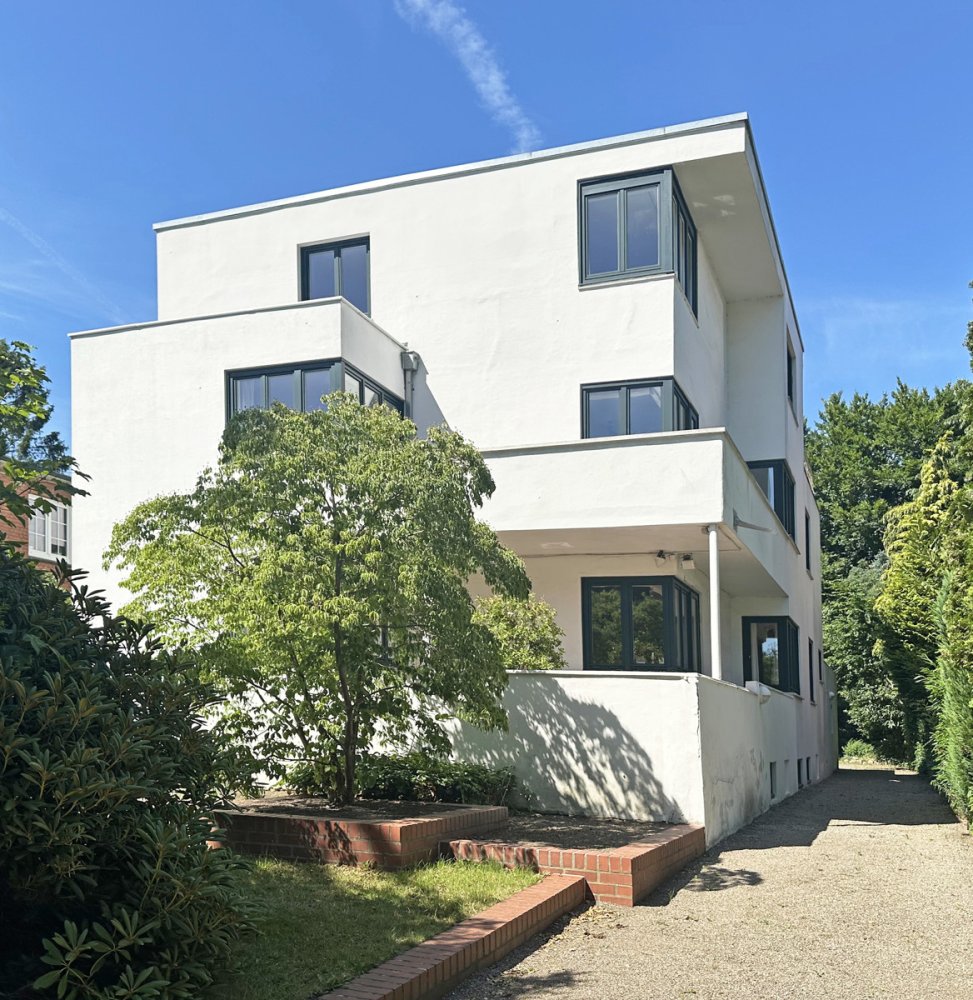 9 rooms Villa in Altona, Germany No. 69215