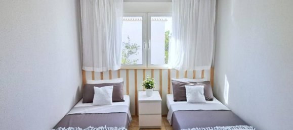 4 Schlafzimmer Villa in Alicante, Spain, Nr. 174077 23