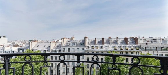 3 bedrooms Apartment in Paris, France No. 169623 6