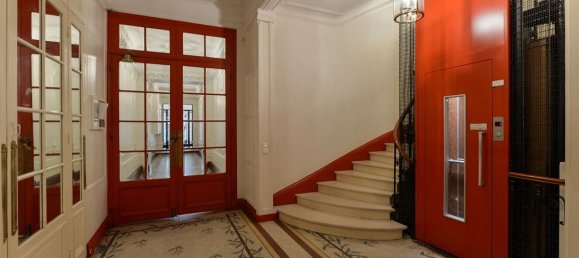 3 bedrooms Apartment in Paris, France No. 169623 13