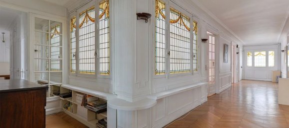 3 bedrooms Apartment in Paris, France No. 169623 4