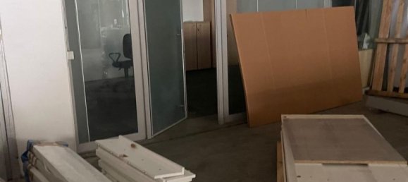 750m² Warehouse in Carugo, Italy No. 66796 10