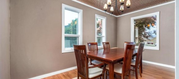 3 bedrooms House in British Columbia, Canada No. 1131 8