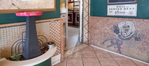 2-Zimmer Gewerbliche Immobilie in Correzzola, Italy, Nr. 55203 5