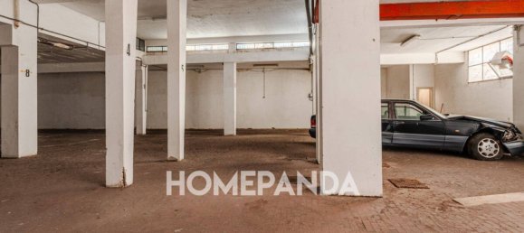 Garaje en Rome, Italy 415 m² No. 170114 6