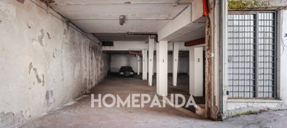 Garaje en Rome, Italy 415 m² No. 170114 4