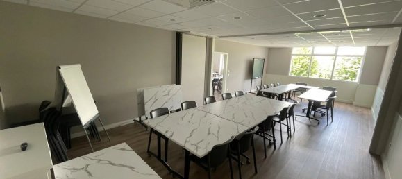 Propiedad comercial en Parcay-Meslay, France 1400 m² No. 87144 16