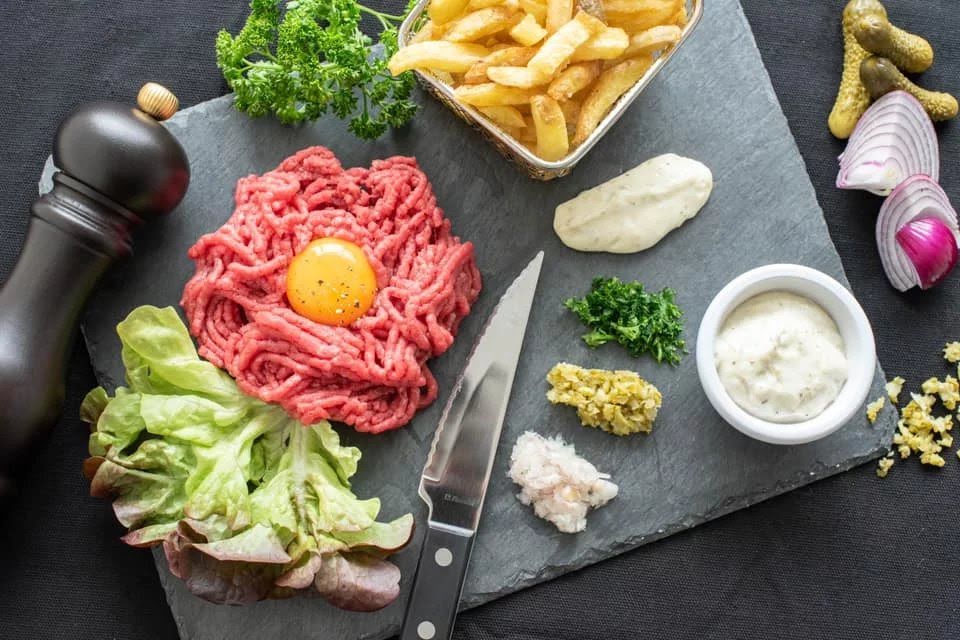 Propiedad comercial en Parcay-Meslay, France 1400 m² No. 87144