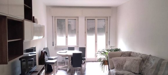 3 bedrooms Apartment in Bergamo, Italy No. 3449 4