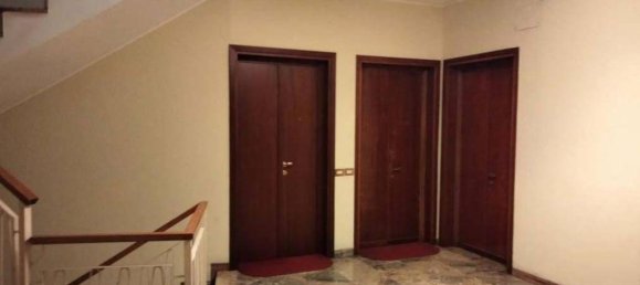 3 bedrooms Apartment in Bergamo, Italy No. 3449 11