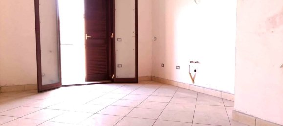 Apartamento de 4 divisões em Paternò, Italy N.º 52206 4