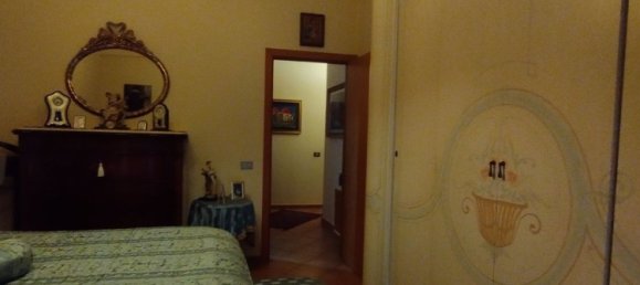 5 rooms Apartment in Palermo, Italy No. 83805 7