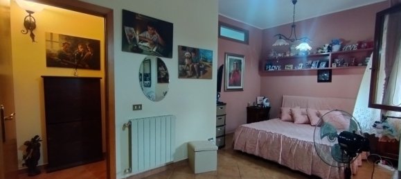 5 rooms Apartment in Palermo, Italy No. 83805 13