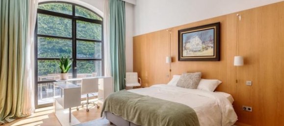 4 bedrooms Hotel in Paris, France No. 174353 8