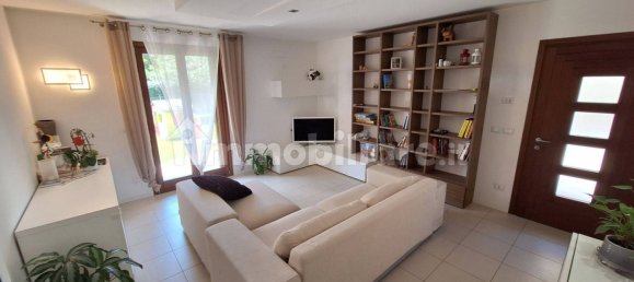 Villa de 3 dormitorios en Gorizia, Italy No. 285852 3