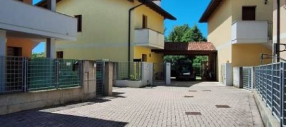 Villa de 3 dormitorios en Gorizia, Italy No. 285852 2