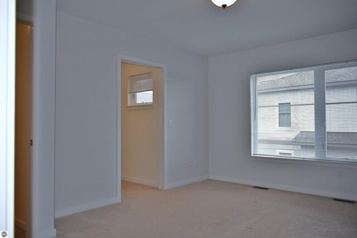 Casa de 3 dormitorios en Traverse City, USA No. 440023