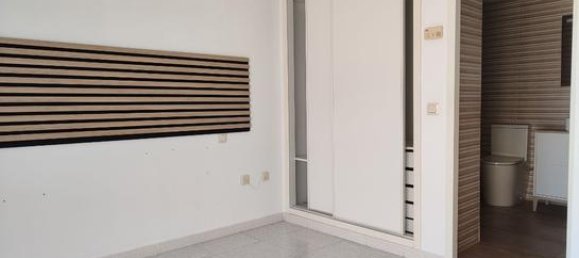 5 bedrooms Apartment in Badajoz, Spain No. 162019 8