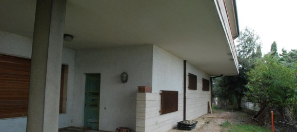 8 rooms Villa in Pescara, Italy No. 105458 4