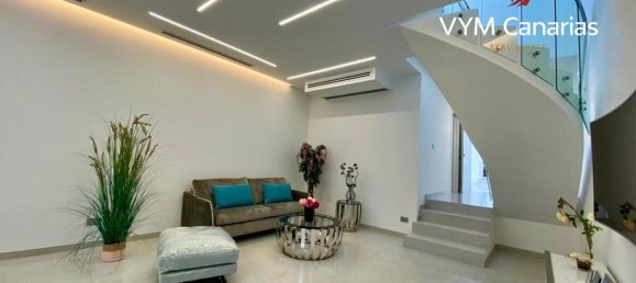 Villa de 3 dormitorios en Adeje, Spain No. 124984 2