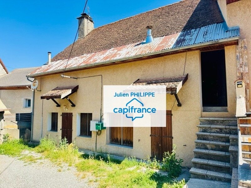 Casa de 3 dormitorios en Hautes-Alpes, France No. 348492