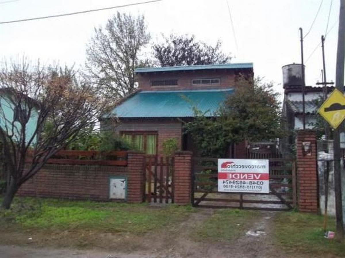 3 bedrooms House in Escobar, Argentina No. 7034