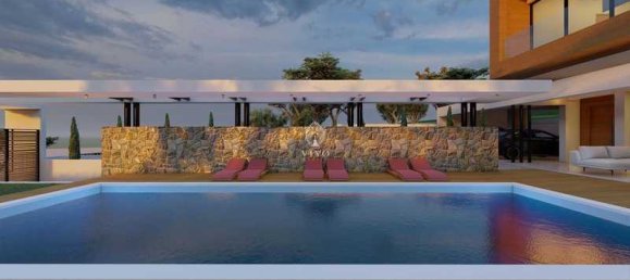 Коммерческая недвижимость с 4 спальнями в Агиос Тихонас, Кипр № 19128 4