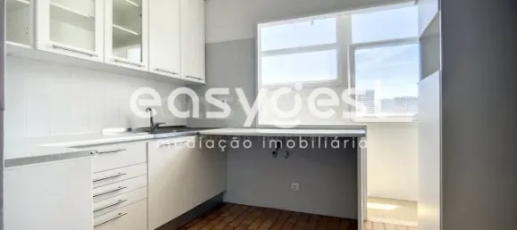 Квартира с 3 спальнями в Лиссабон, Португалия № 81755 5