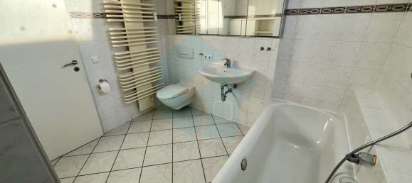 Dúplex de 2 dormitorios en Wetteraukreis, Germany No. 63256 24