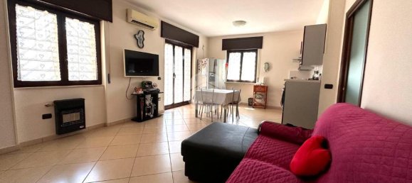 1 Schlafzimmer Wohnung in Naples, Italy, Nr. 273375 16