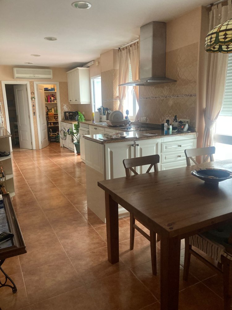 6 bedrooms Duplex in Madrid, Spain No. 249684